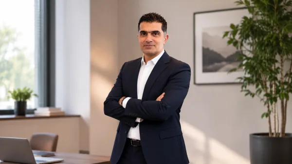 هیربد مشتاقی