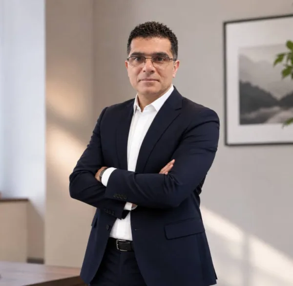 هیربد مشتاقی