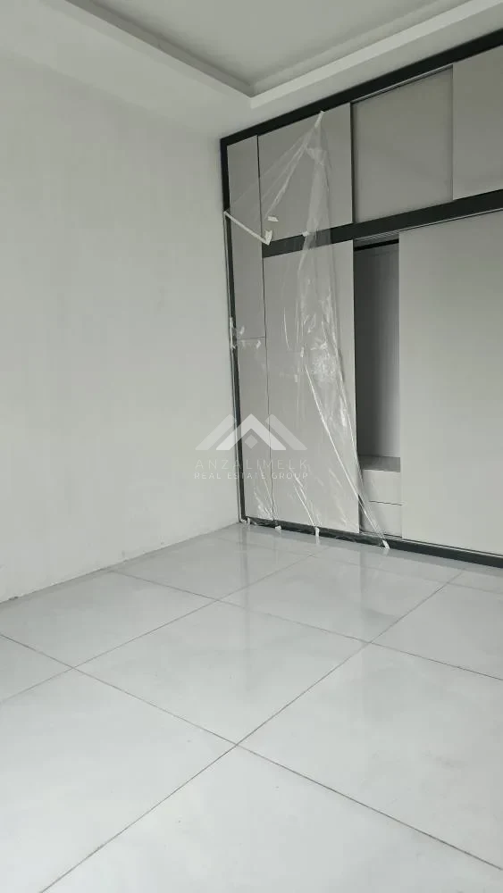 فروش واحد 171 متری شریعتی 1